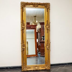 Antique Mirror, Gold framed, Louis Quize 15, New.